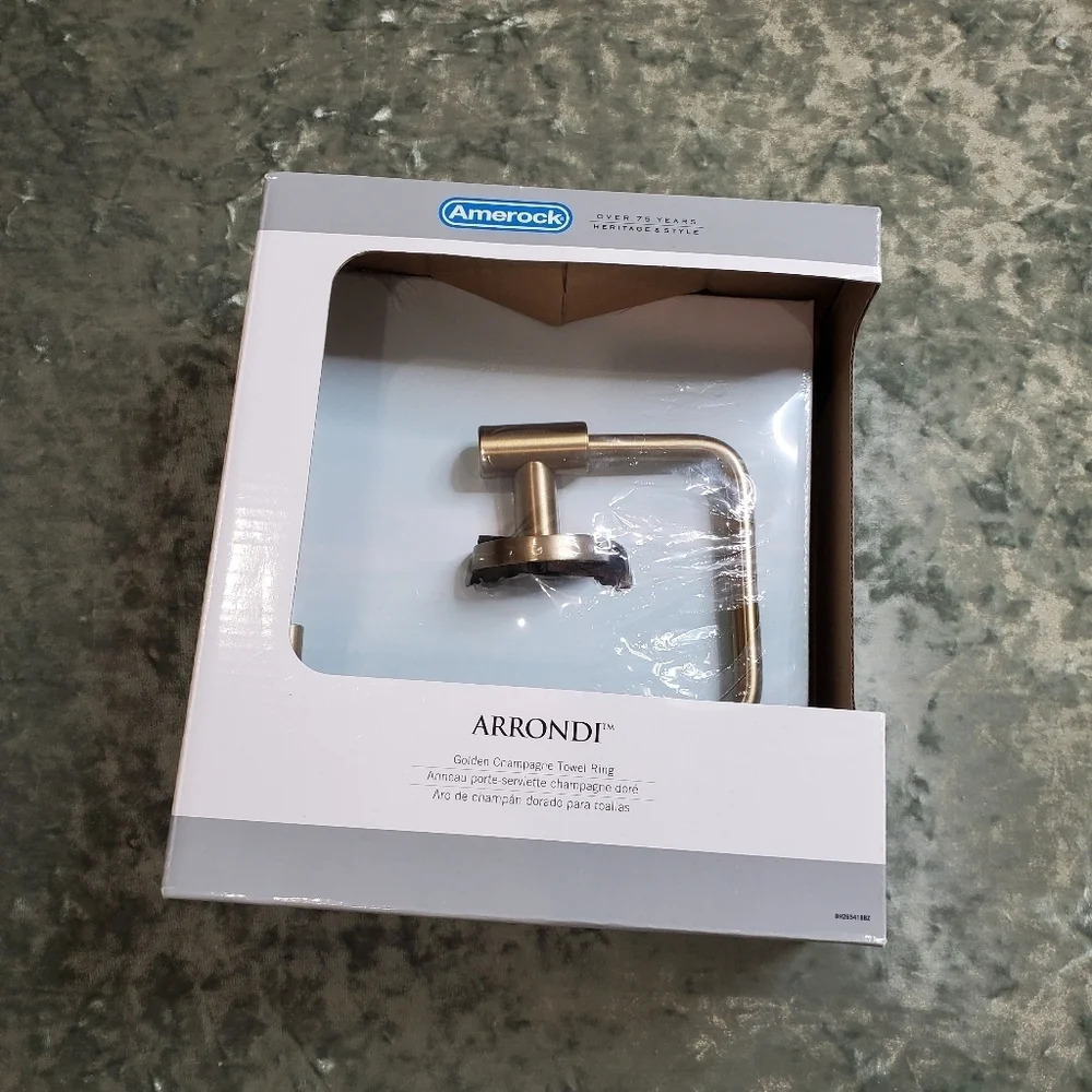 Arrondi Golden Towel Ring